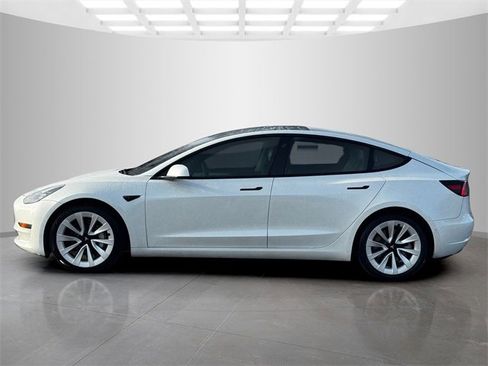 Used 2022 Tesla Model 3 Long Range image 4