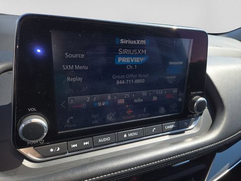 Used 2025 Nissan Rogue SV AWD/4WD image 26