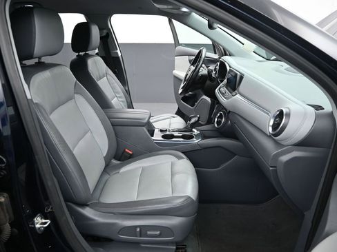 Used 2020 Chevrolet Blazer LT FWD image 25