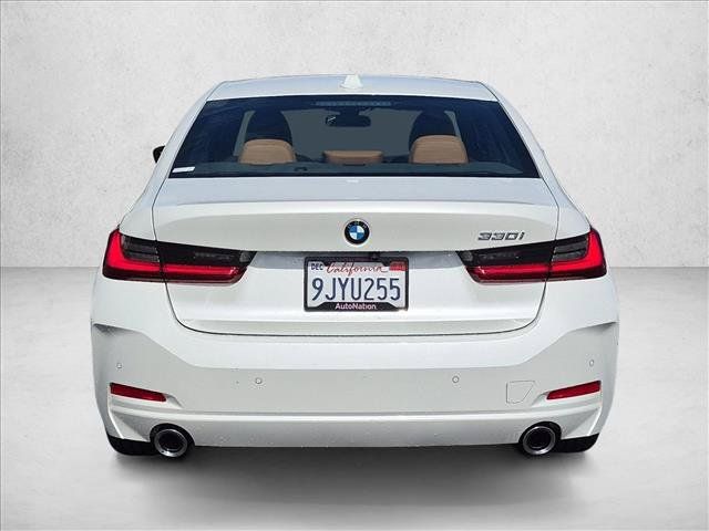 Certified 2024 BMW 330i Sedan w/ Convenience Package RWD image 5
