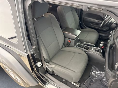 Used 2023 Jeep Wrangler Sport image 16