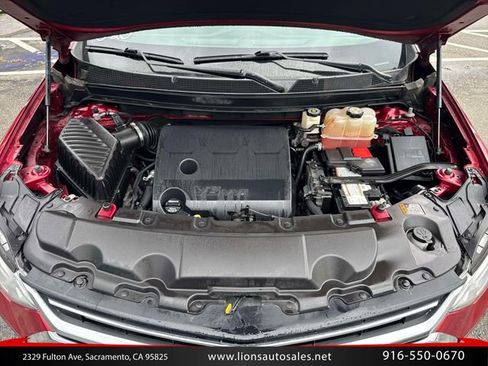 Used 2020 Chevrolet Traverse LT FWD image 12