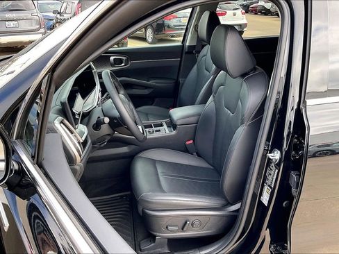 Used 2025 Kia Sorento S AWD/4WD image 25