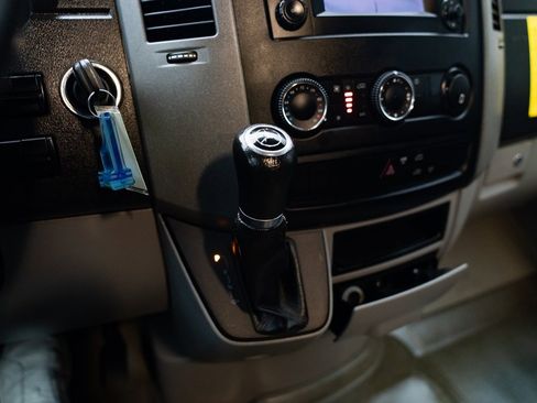 Used 2018 Mercedes-Benz Sprinter 144 Cargo image 18
