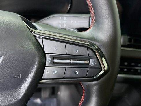 Used 2025 Chevrolet Equinox RS w/ Safety and Technology Package AWD/4WD image 22