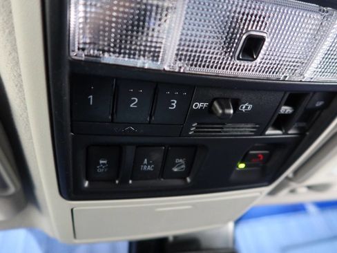 Used 2024 Toyota 4Runner Limited image 34