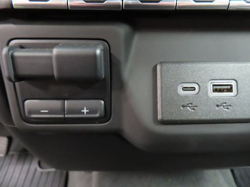 Used 2023 GMC Sierra 1500 Pro w/ Graphite Edition AWD/4WD image 50