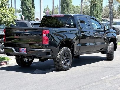 New 2026 Chevrolet Silverado 1500 Custom Trail Boss w/ Midnight Edition