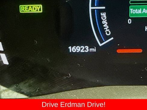 Used 2026 Toyota Camry LE FWD image 32