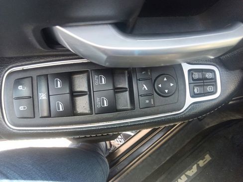 Used 2024 RAM 2500 Big Horn AWD/4WD image 16