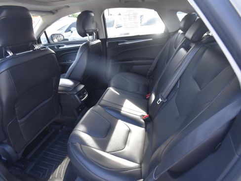 Used 2014 Ford Fusion Titanium image 9