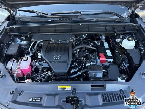 Certified 2025 Toyota Highlander XSE image 28