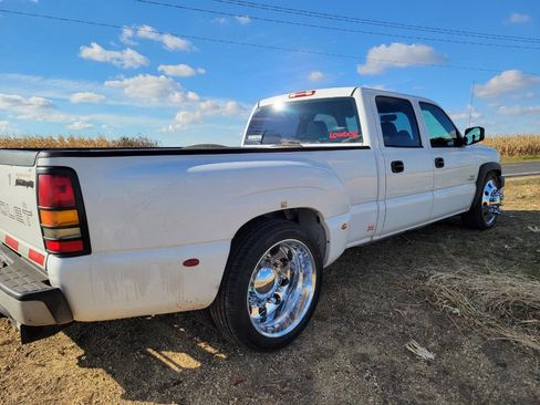 Used 2007 Chevrolet Silverado 3500 2WD Crew Cab w/ Heavy-Duty Power Package image 24