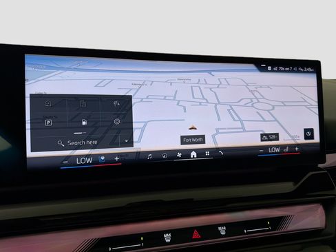 New 2026 BMW 550e xDrive w/ Premium Package image 13