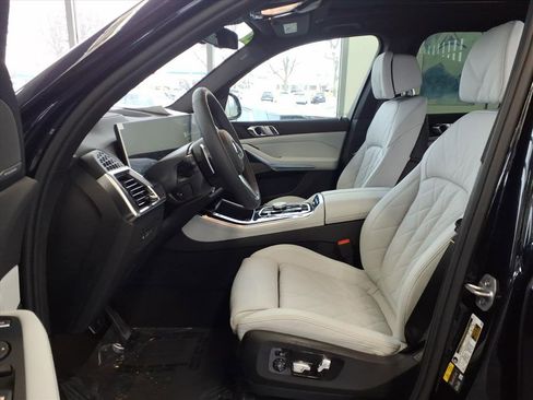 New 2026 BMW X5 xDrive50e image 19