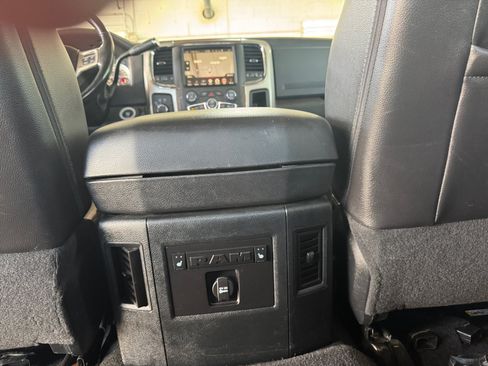 Used 2016 RAM 2500 Laramie AWD/4WD image 26