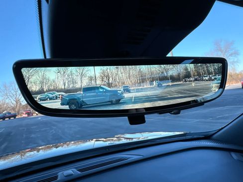 New 2026 Chevrolet Traverse Z71 w/ Driver Confidence Package image 28