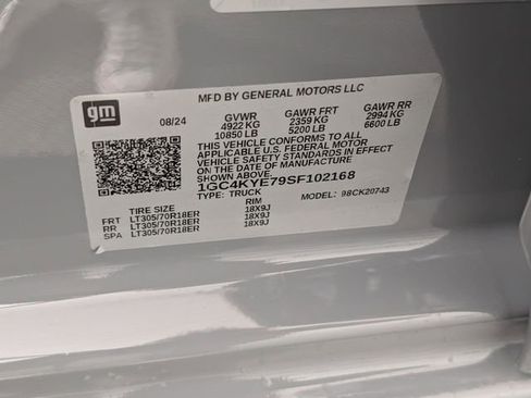 Certified 2025 Chevrolet Silverado 2500 ZR2 w/ Technology Package image 37