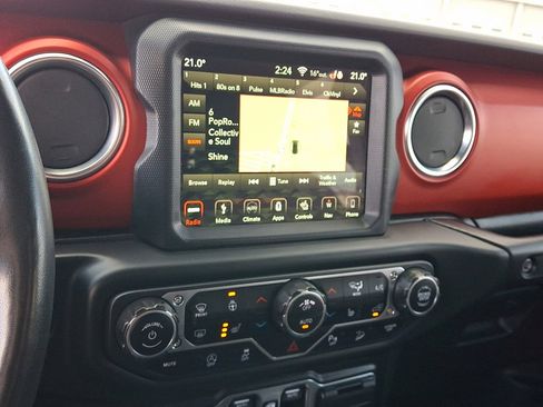 Used 2019 Jeep Wrangler Unlimited Rubicon w/ Dual Top Group image 28