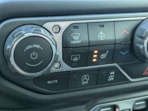 Used 2021 Jeep Gladiator Overland AWD/4WD image 20