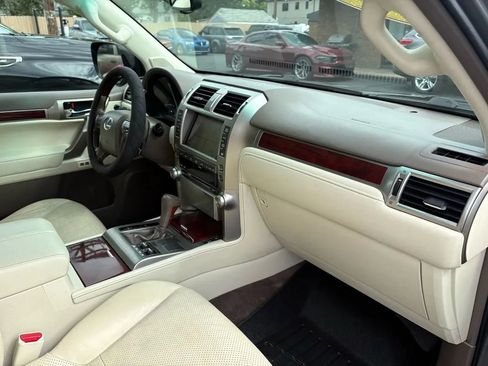 Used 2010 Lexus GX 460 w/ Comfort Plus Pkg AWD/4WD image 21