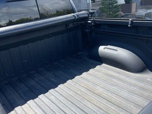 Used 2023 RAM 1500 Laramie image 31