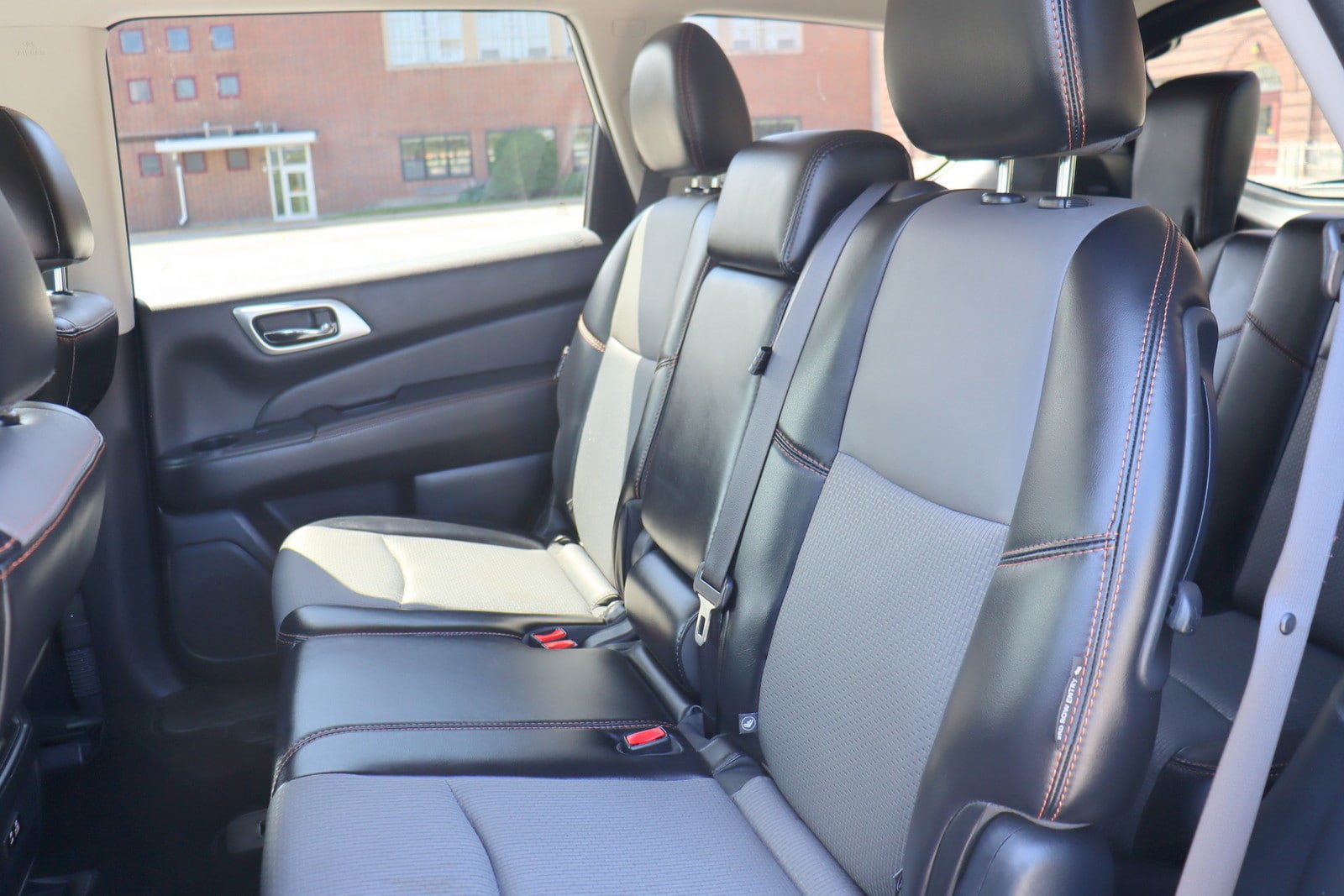 Used 2020 Nissan Pathfinder SV w/ Rock Creek Edition FWD image 15