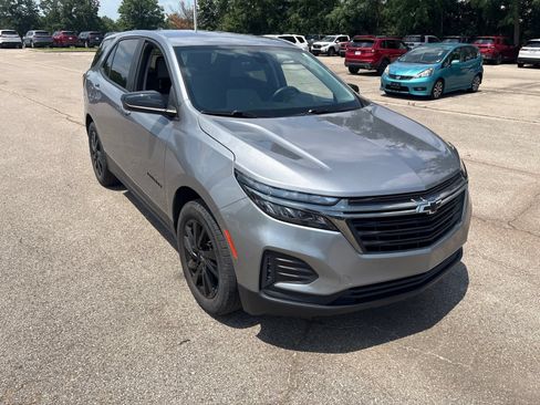 Used 2024 Chevrolet Equinox LS w/ LS Convenience Package AWD/4WD image 15