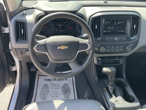 Used 2019 Chevrolet Colorado W/T w/ WT Convenience Package RWD image 14