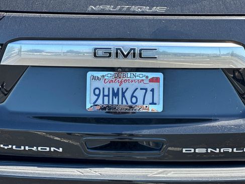 Used 2023 GMC Yukon XL Denali w/ Denali Reserve Package AWD/4WD image 49