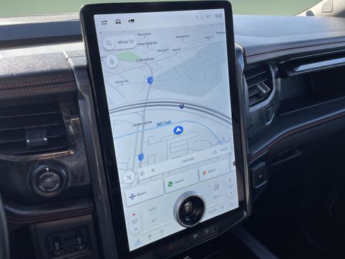 Used 2023 Ford Expedition Limited image 23