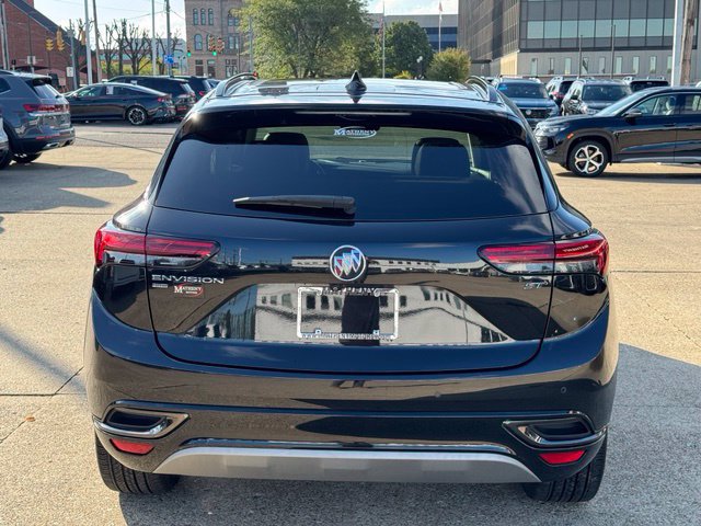 Used 2022 Buick Envision Essence w/ Technology Package I AWD/4WD image 4