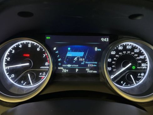 Used 2023 Toyota Camry XLE w/ Cold Weather Package FWD image 10