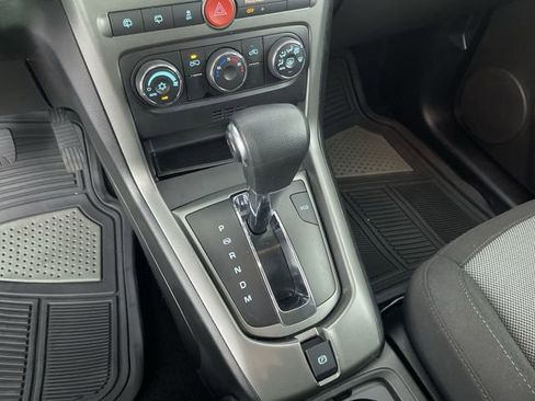 Used 2013 Chevrolet Captiva Sport LS image 30