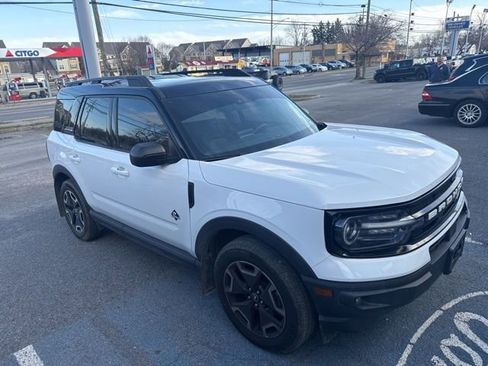 Used 2021 Ford Bronco Sport Outer Banks image 3