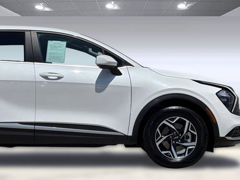 Used 2023 Kia Sportage LX FWD image 33