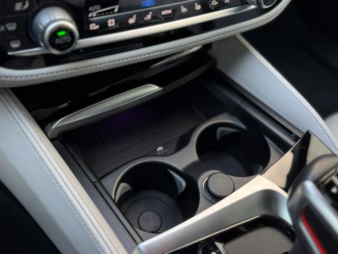 Used 2022 BMW M5 w/ Competition Package image 28