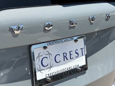 New 2026 Volvo XC90 B6 Plus w/ Protection Package Premier image 8