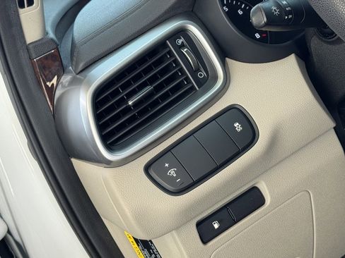 Used 2016 Kia Sorento LX image 24