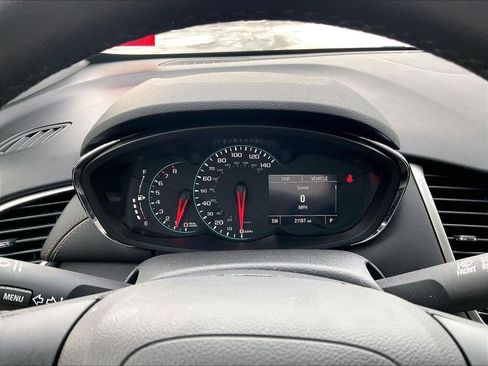 Used 2022 Chevrolet Trax LT w/ LT Convenience Package AWD/4WD image 13