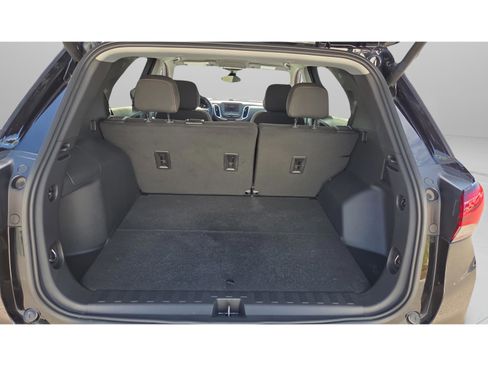 Certified 2023 Chevrolet Equinox LT FWD image 13
