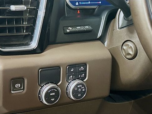 Used 2024 GMC Sierra 1500 Denali w/ Denali Reserve Package RWD image 8