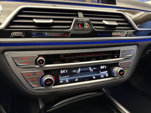 Used 2020 BMW 740i image 22