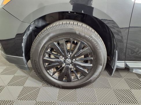 Used 2018 Nissan Pathfinder SL FWD image 7