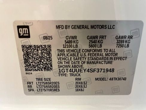 New 2025 GMC Sierra 3500 SLT image 24