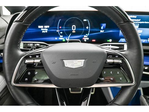 Certified 2025 Cadillac Optiq Sport 1 AWD/4WD image 14