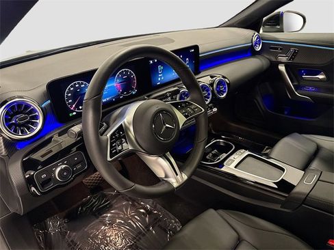 Certified 2025 Mercedes-Benz CLA 250 4MATIC image 9