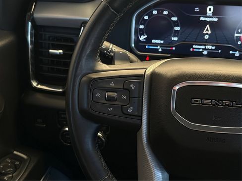 Used 2023 GMC Sierra 1500 Denali w/ Denali Reserve Package AWD/4WD image 27