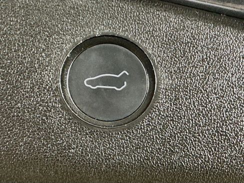 Used 2022 Tesla Model 3 Long Range AWD/4WD image 30