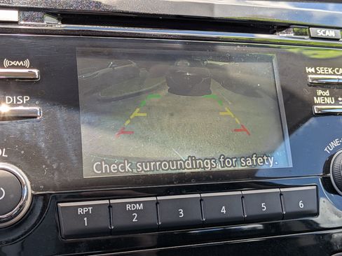 Used 2018 Nissan Rogue Sport S w/ S Appearance Package image 29